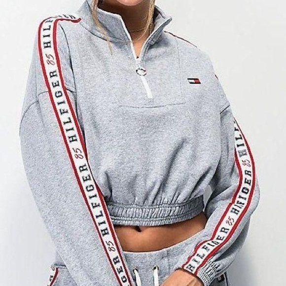 Tommy Hilfiger Half Zip Sweatshirt Size M - Picture 1 of 6